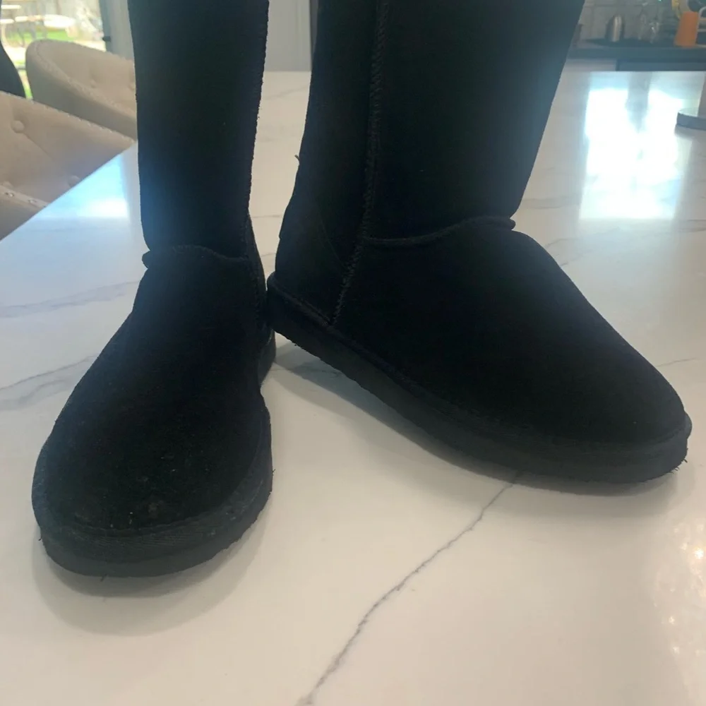 Women’s PAWZ Black‎ Winter Boots. Size 7